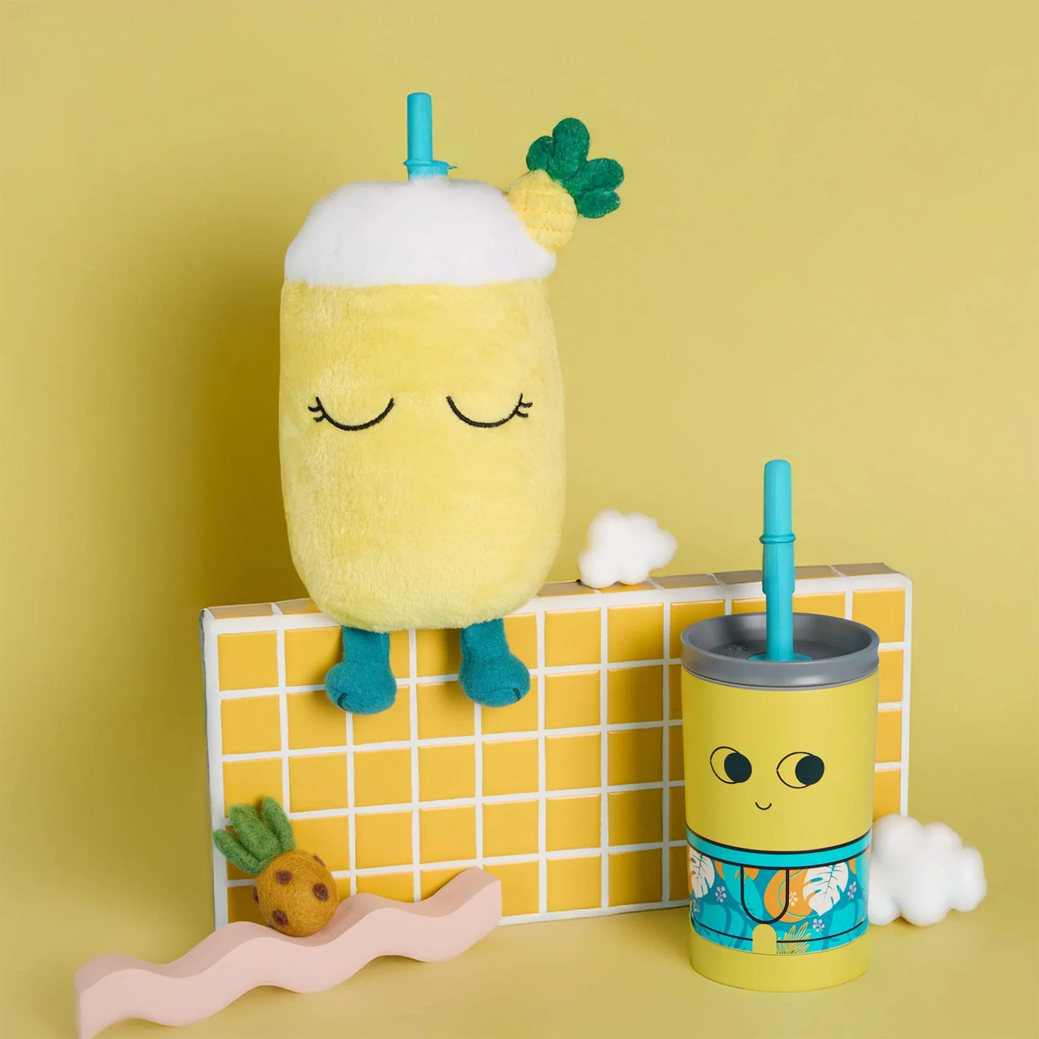 Bouteille et Peluche Fuzzie - Ananas - Image 4