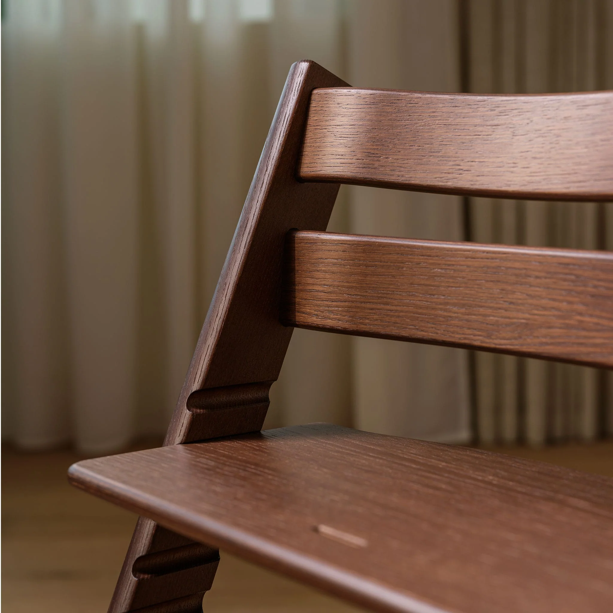 Chaise Haute Tripp Trapp® V2 - Chêne Brun - Image 30