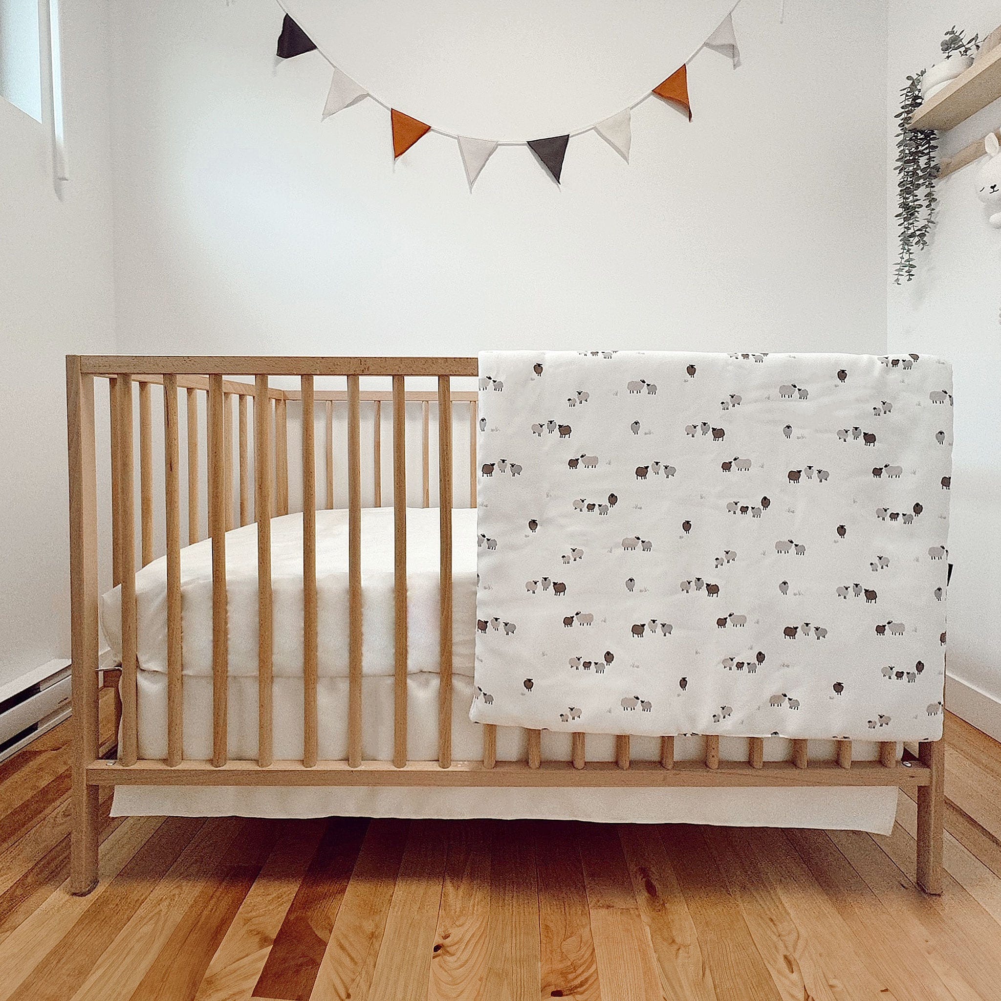Coussin d'Allaitement Moutons - Édition Spéciale Laura Lémerveil - Image 2