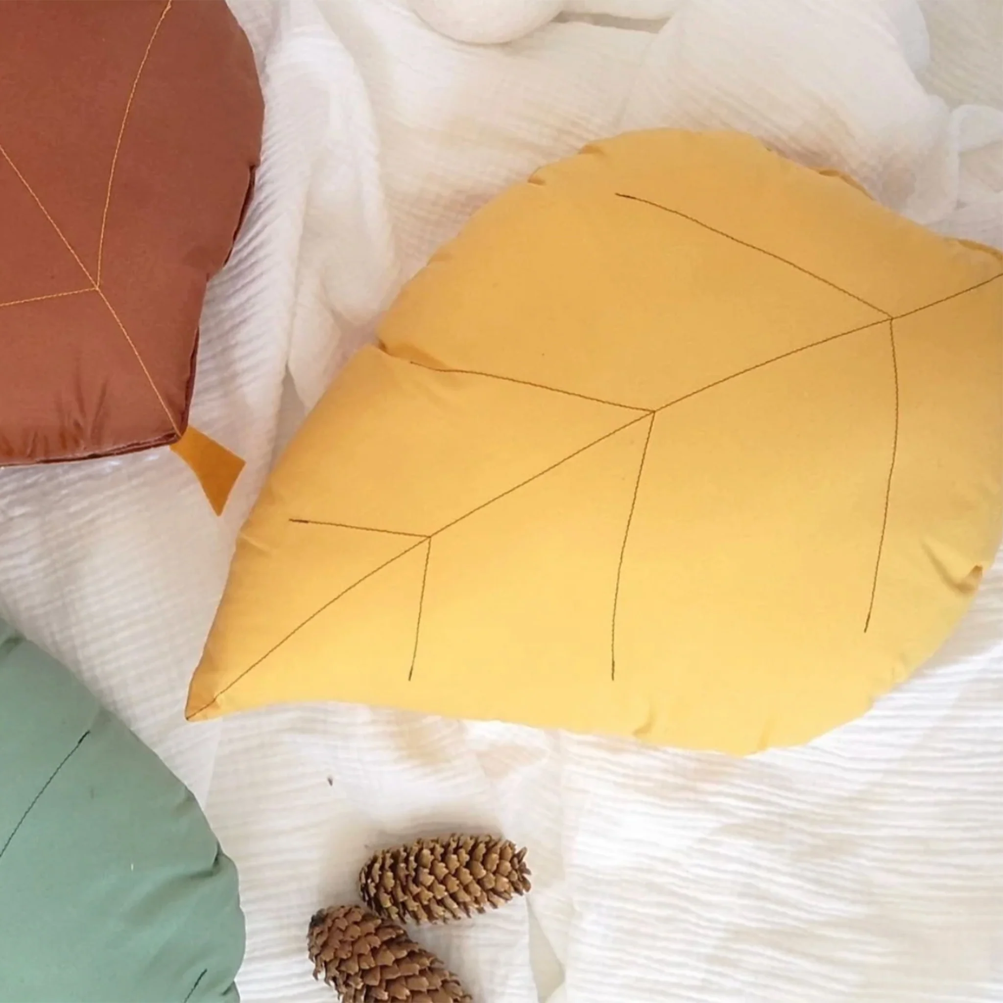 Coussin Feuille de Frêne - Moutarde