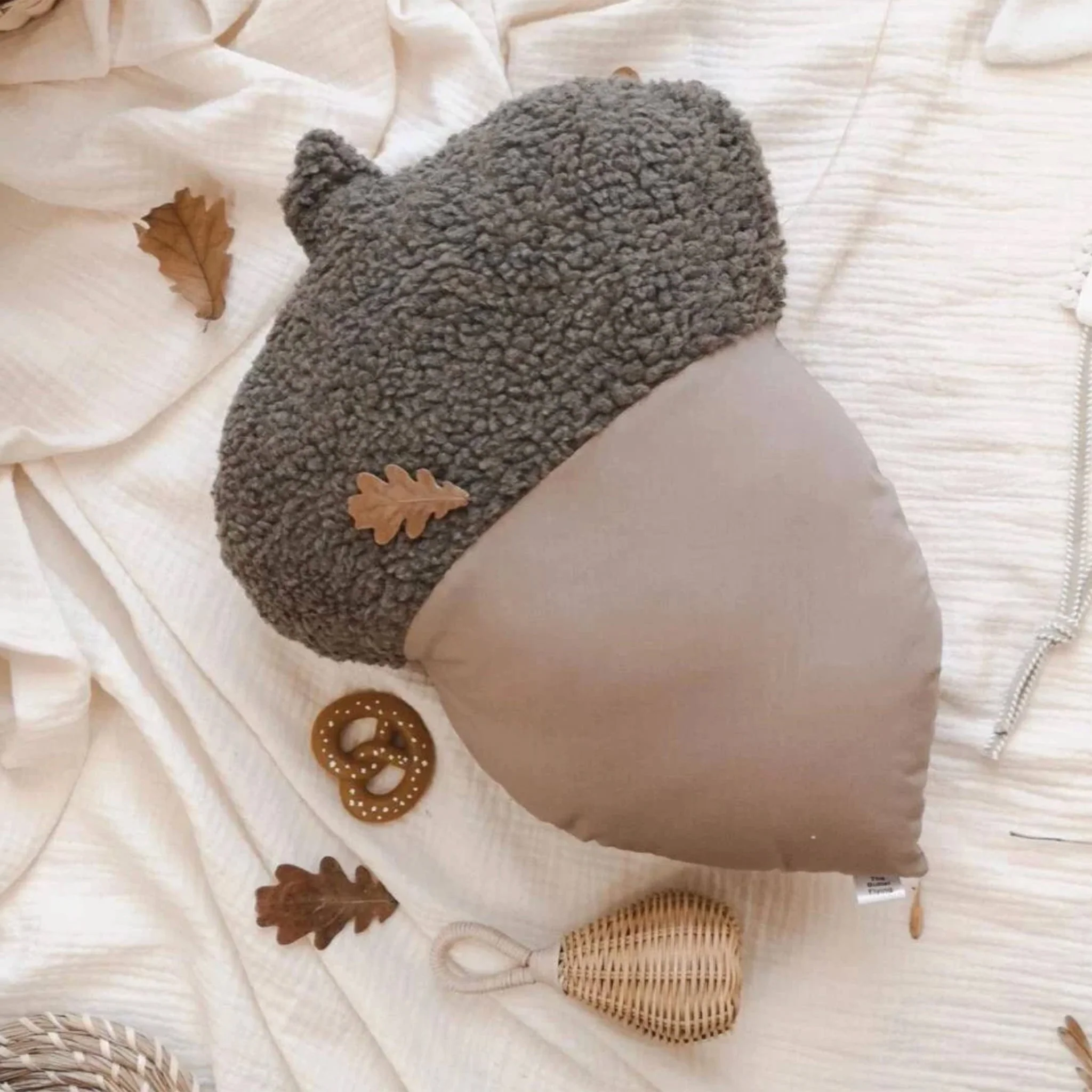 Coussin Gland De Chêne - Taupe