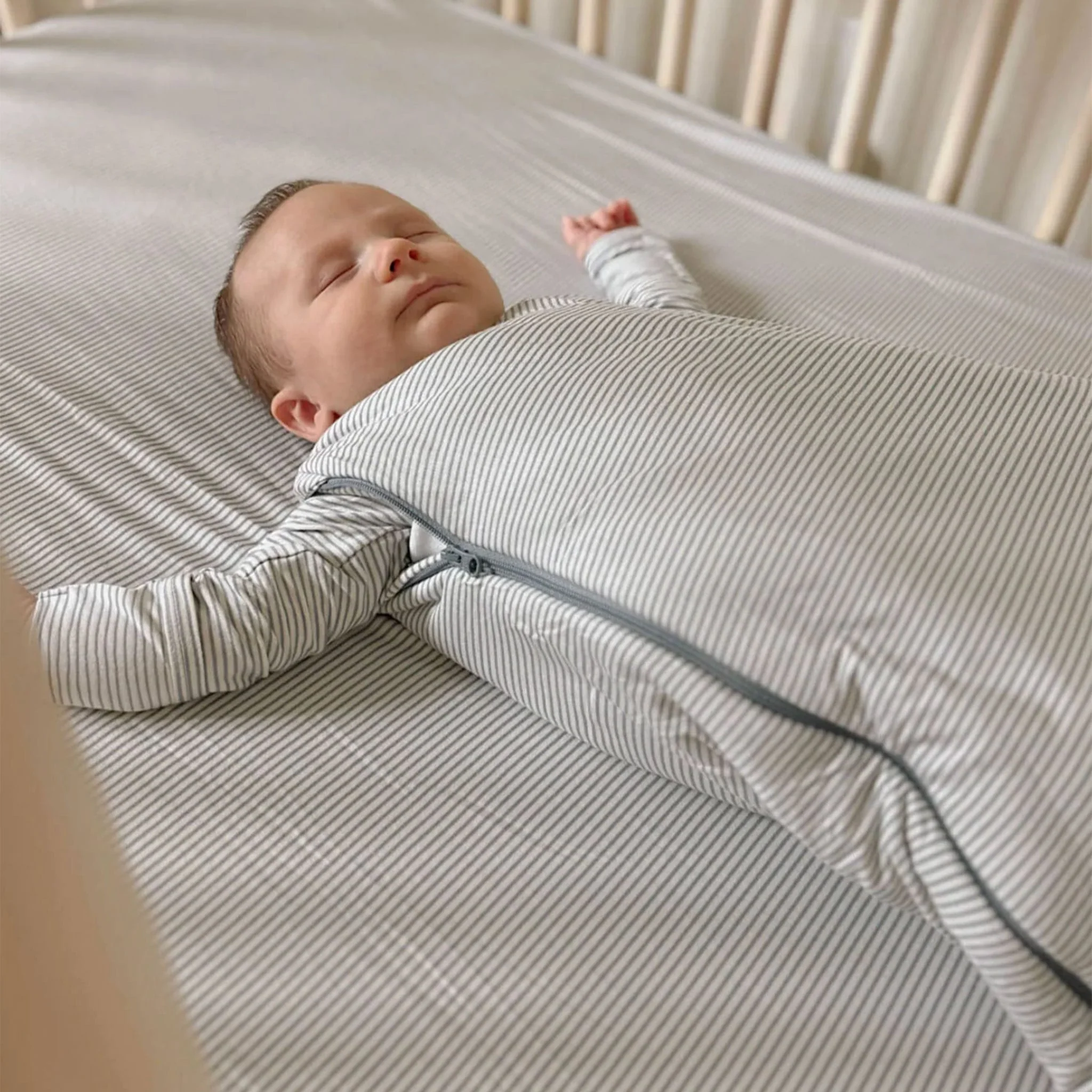 Drap Contour Bambou pour Lit de Bébé - Rayures Bleues - Image 5
