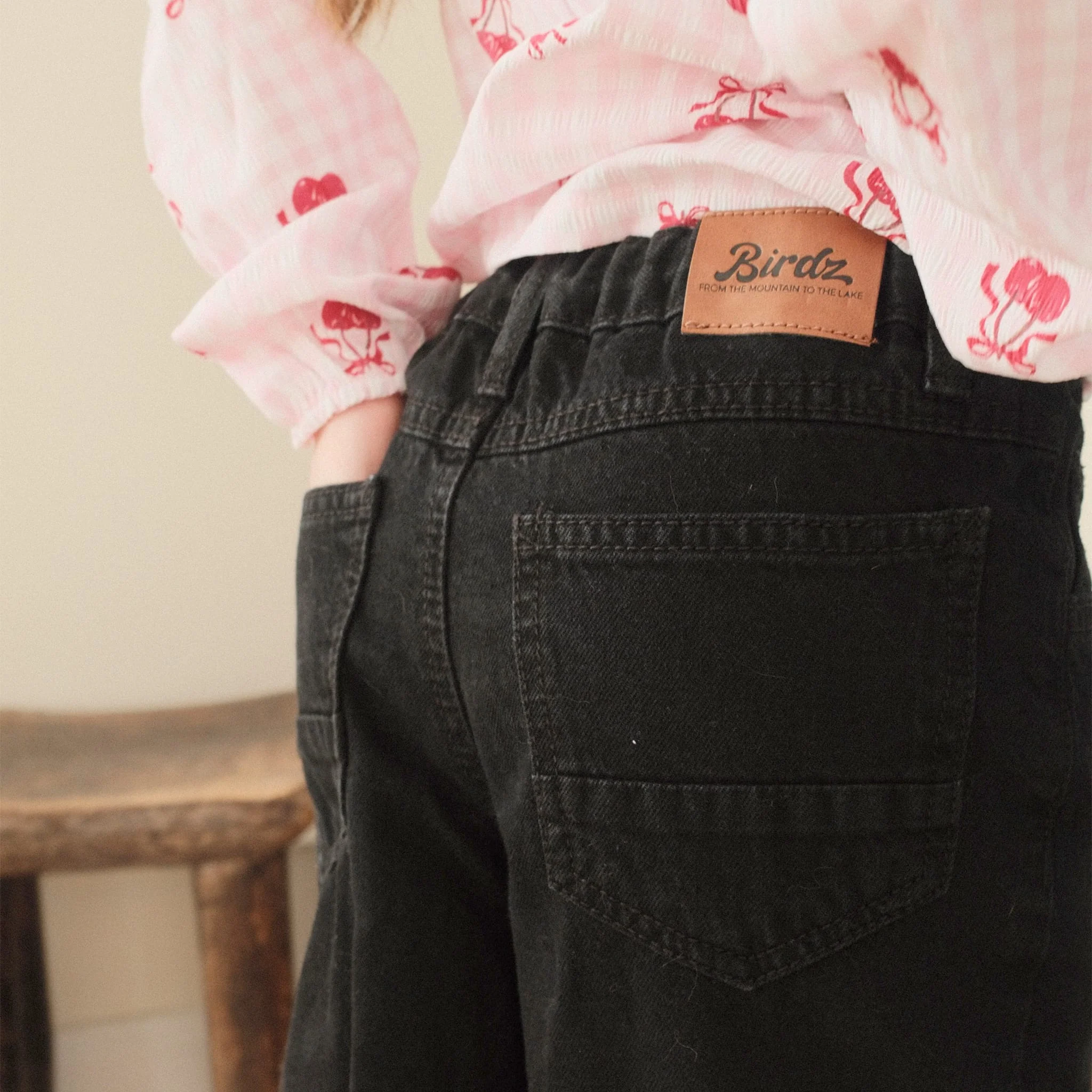 Jeans Jambe Large Noir 2-8ans - Image 4