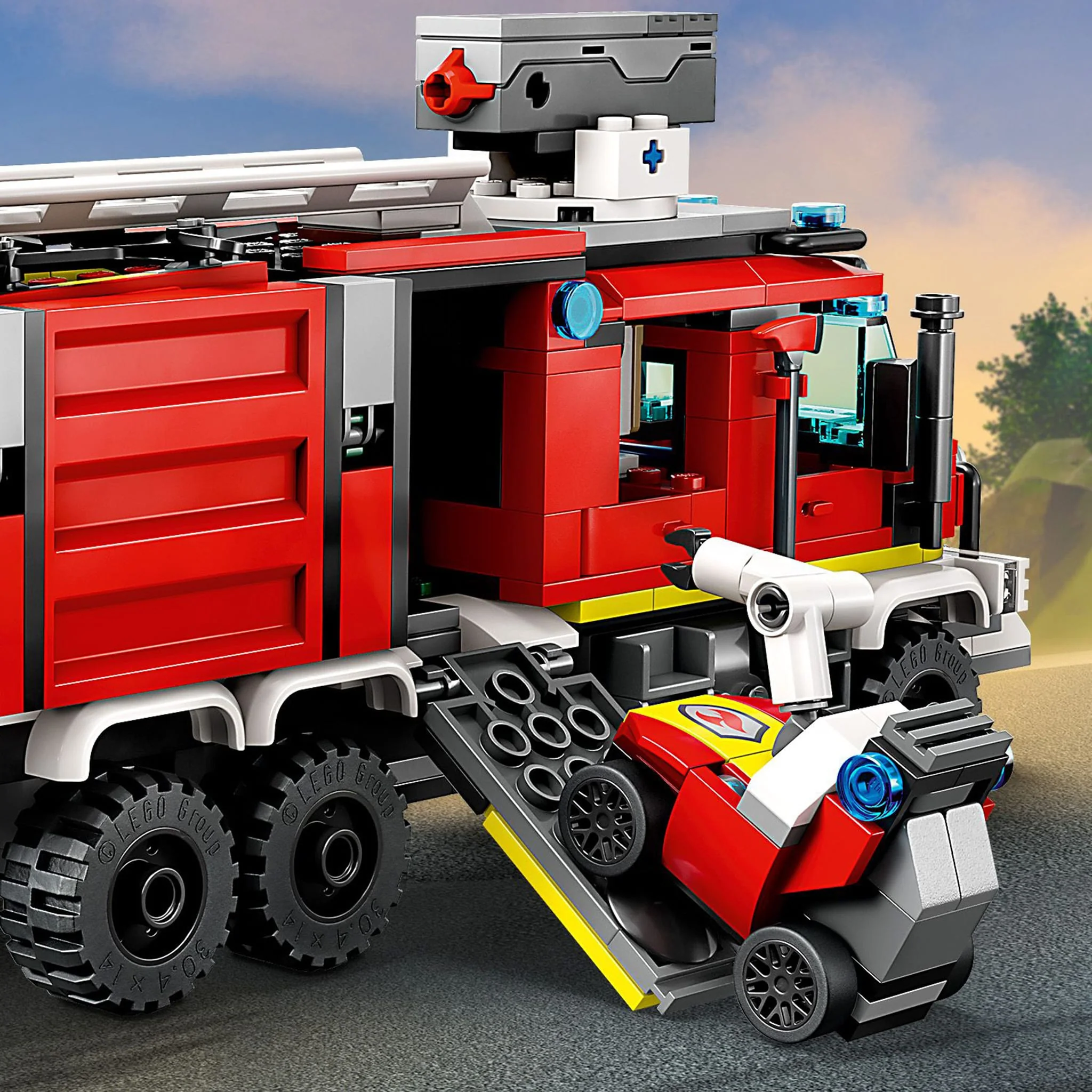 LEGO® City Le camion de commandement de pompiers - Image 6