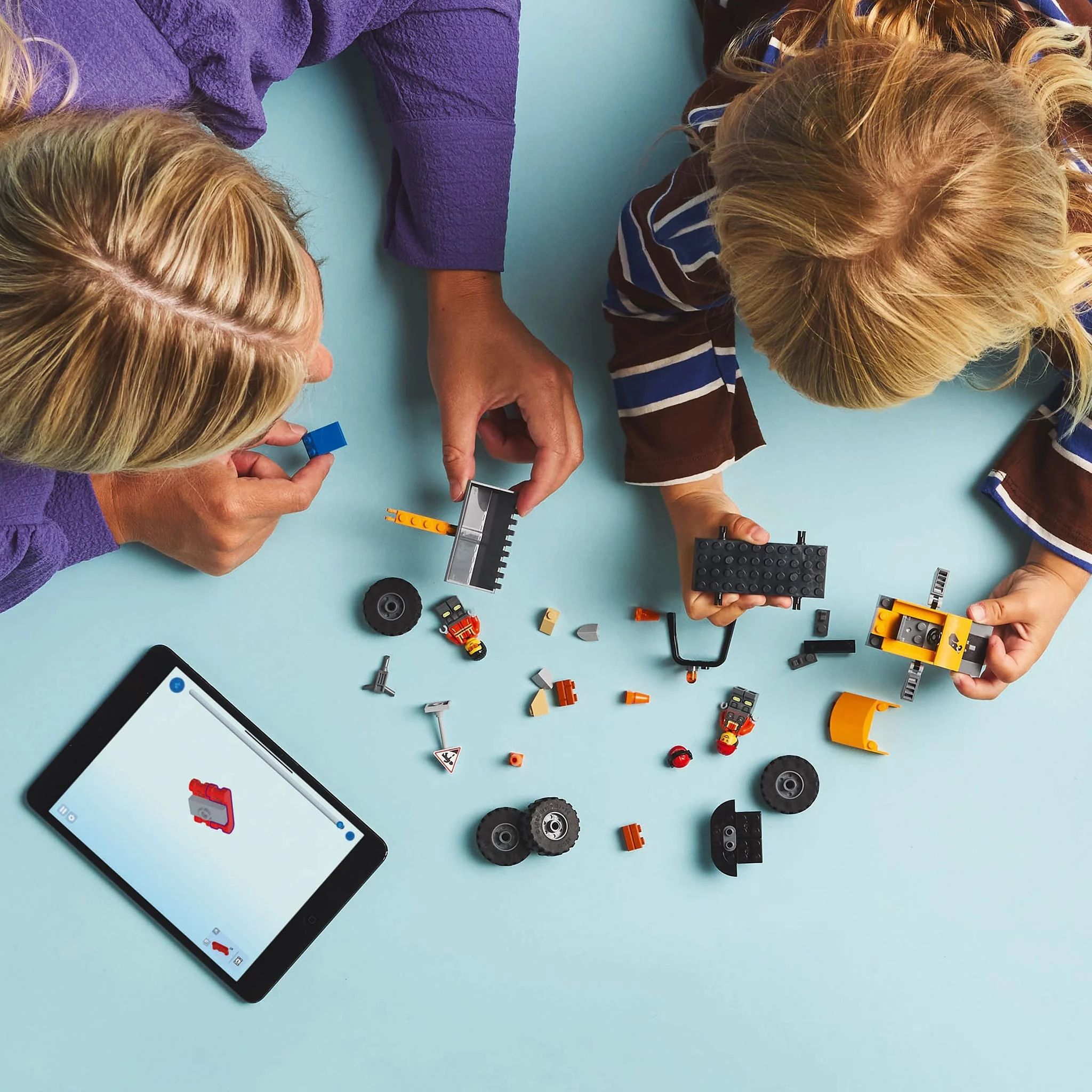 LEGO® City La chargeuse sur pneus de construction jaune - Image 3