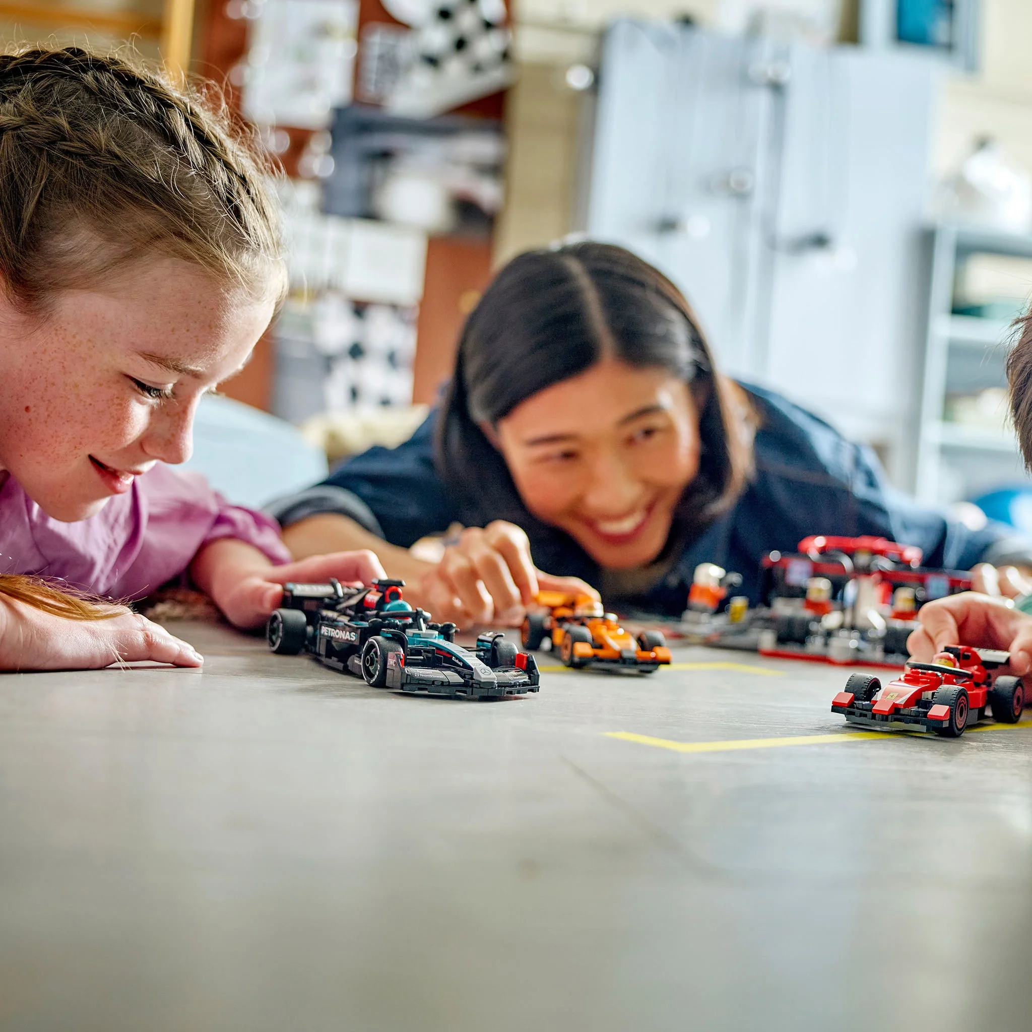 LEGO® City Le pilote de F1® avec la voiture de course McLaren - Image 8