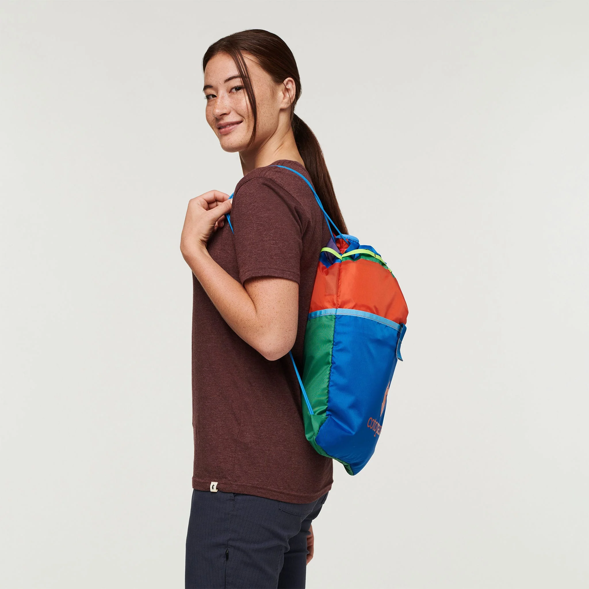 Sac à Soulier Tago - Del Dia (Sac unique ; les couleurs du sac seront aléatoires) - Image 10