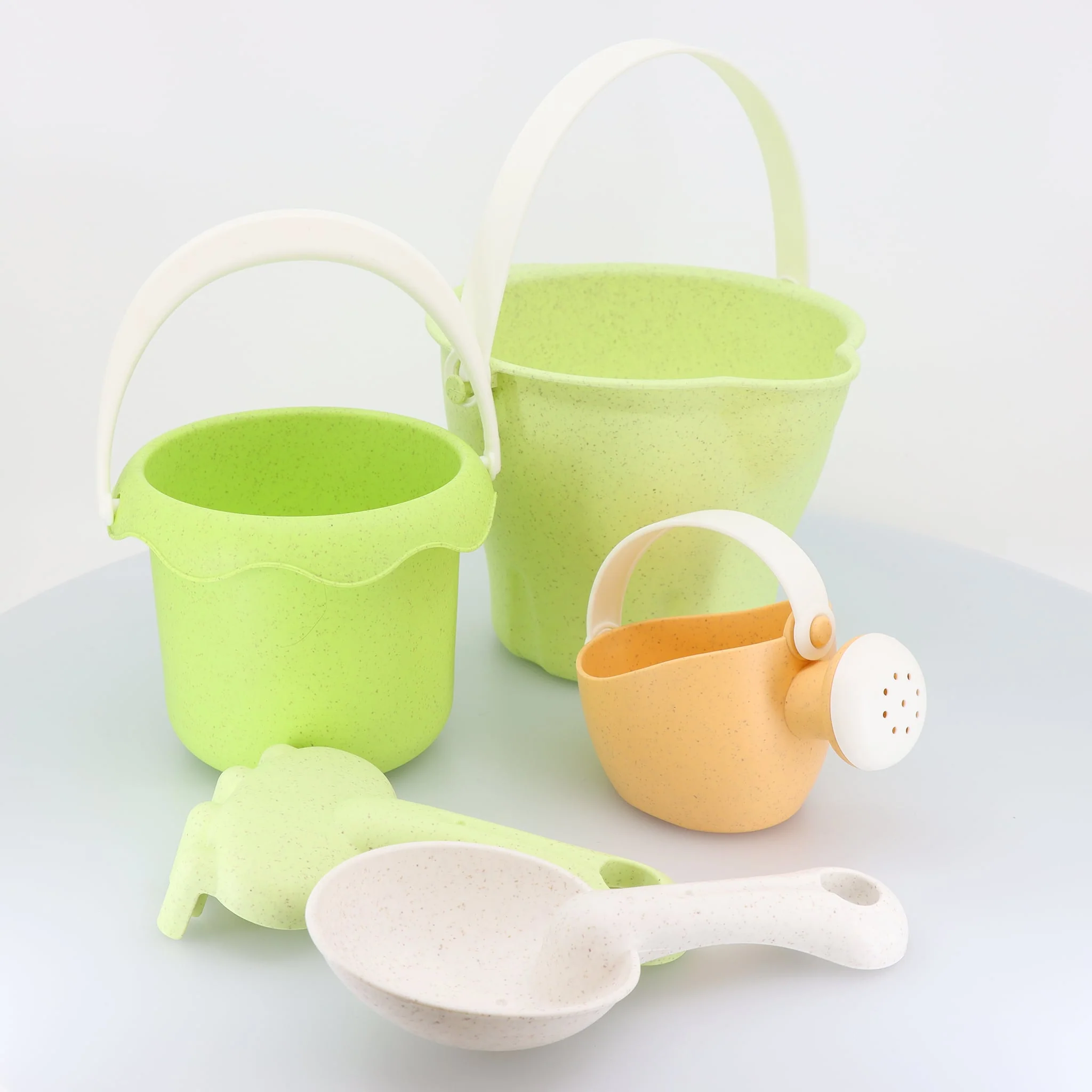Seau et Jouets De Plage - Image 3