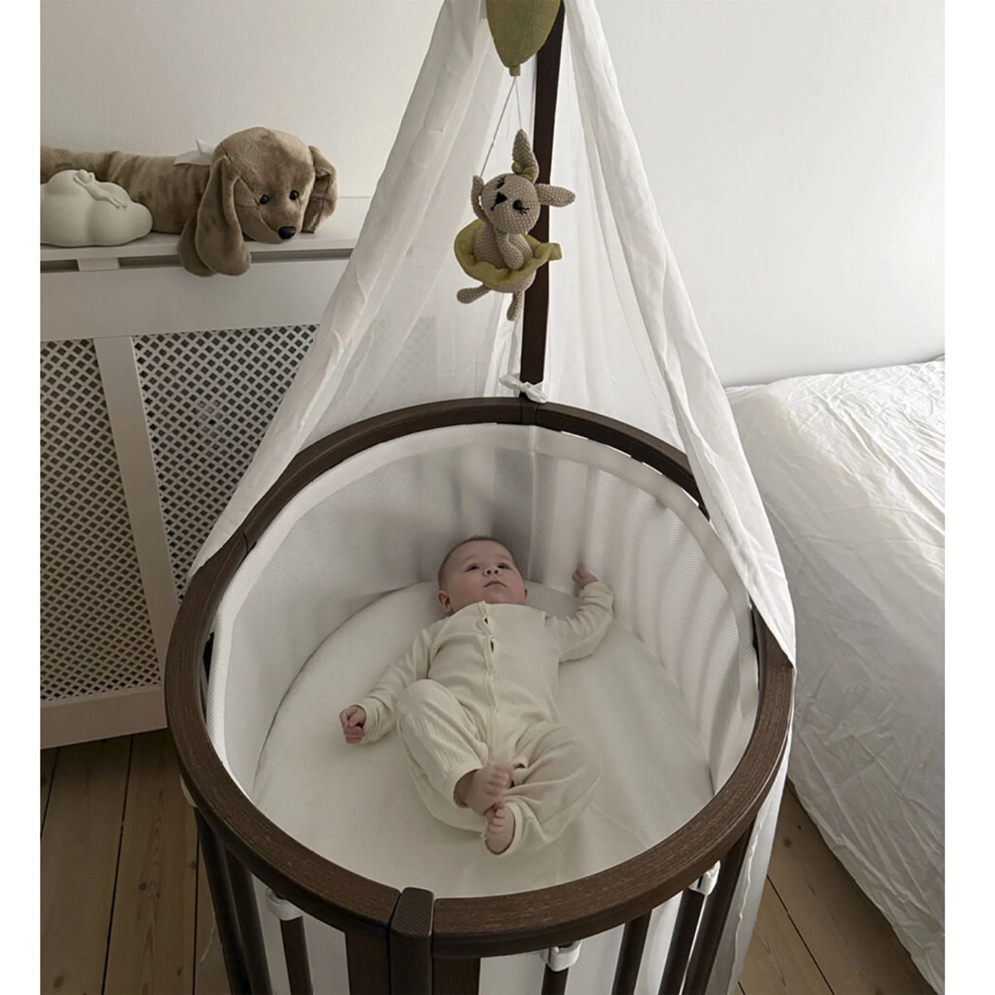 Mini Couchette Stokke® Sleepi™ V3 avec Matelas - Brun - Image 8