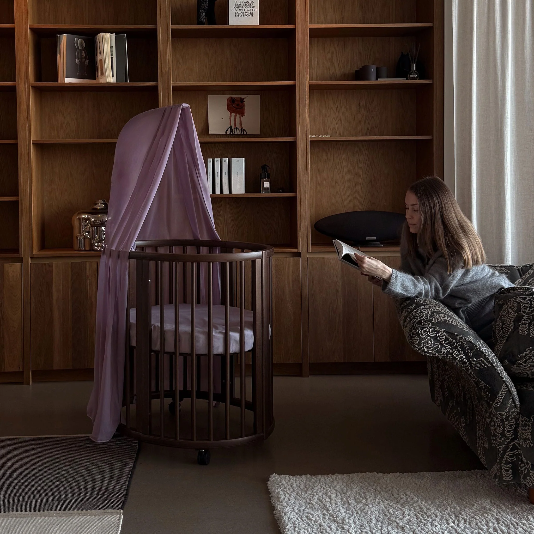 Mini Couchette Stokke® Sleepi™ V3 avec Matelas - Brun - Image 9