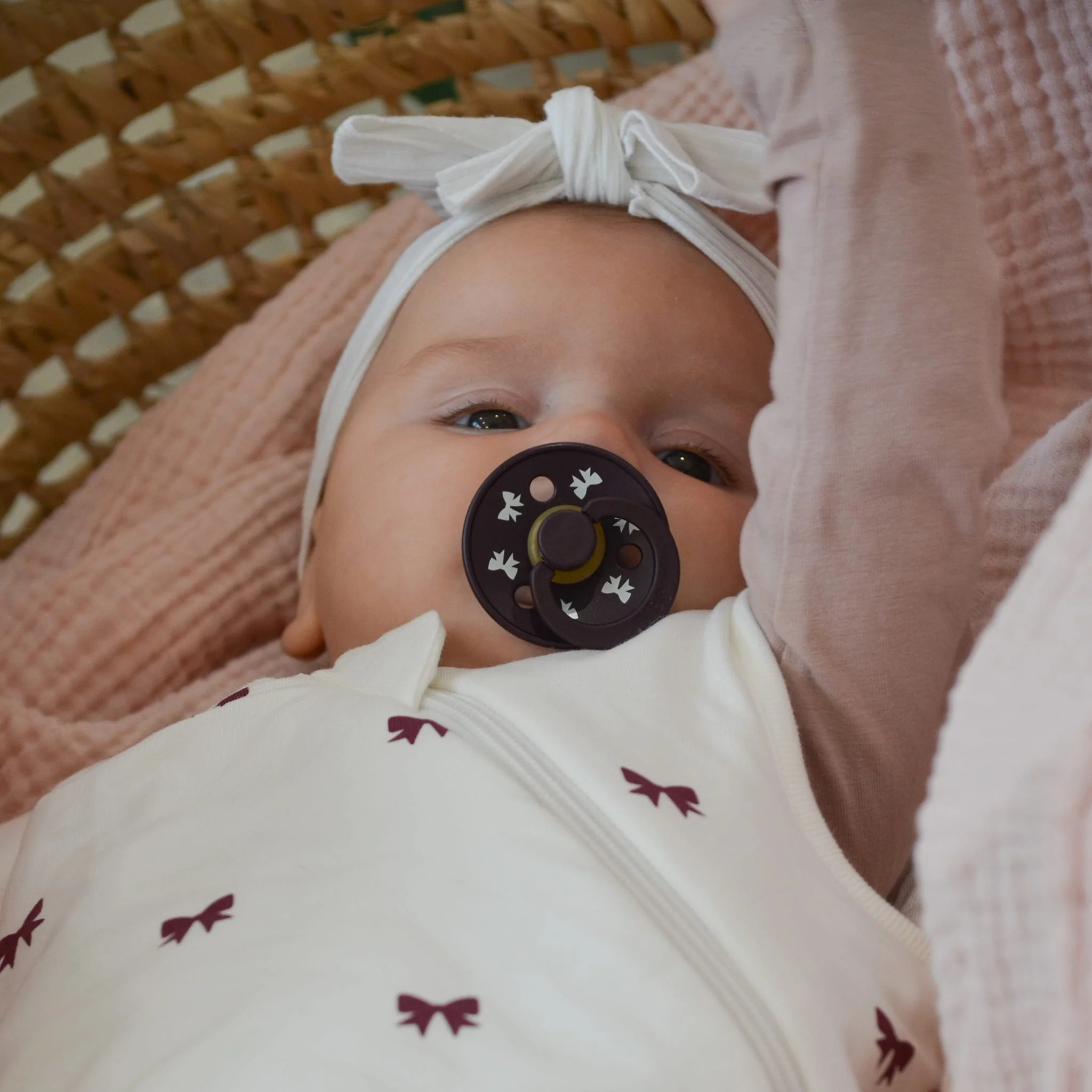 Suce Bibs (2) 6-18mois Boucles (Grandeur 2) - Image 8